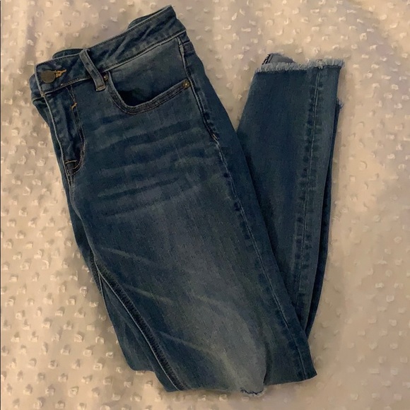 Mid Rise Jeans - Picture 1 of 2